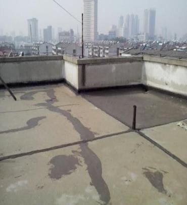 十堰市漏水维修 楼顶漏水是什么原因，楼顶漏水维修方法是什么?